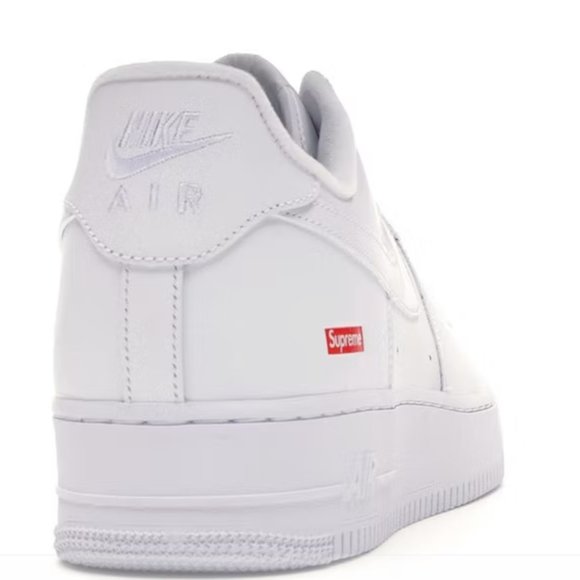 Nike Air Force 1 Low Supreme CU9225-100 MEN Sizs 10.5 White Red - Picture 7 of 7